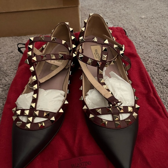 valentino rock stud flats in good condition. price negotiable - Picture 3 of 7